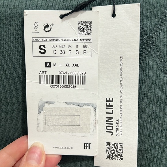 Zara Men’s Sweater - Picture 2 of 2